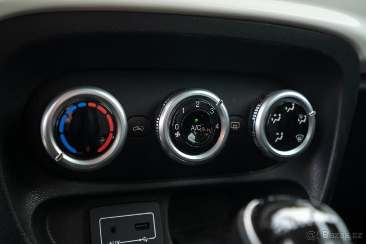2017 Fiat 500L - 16
