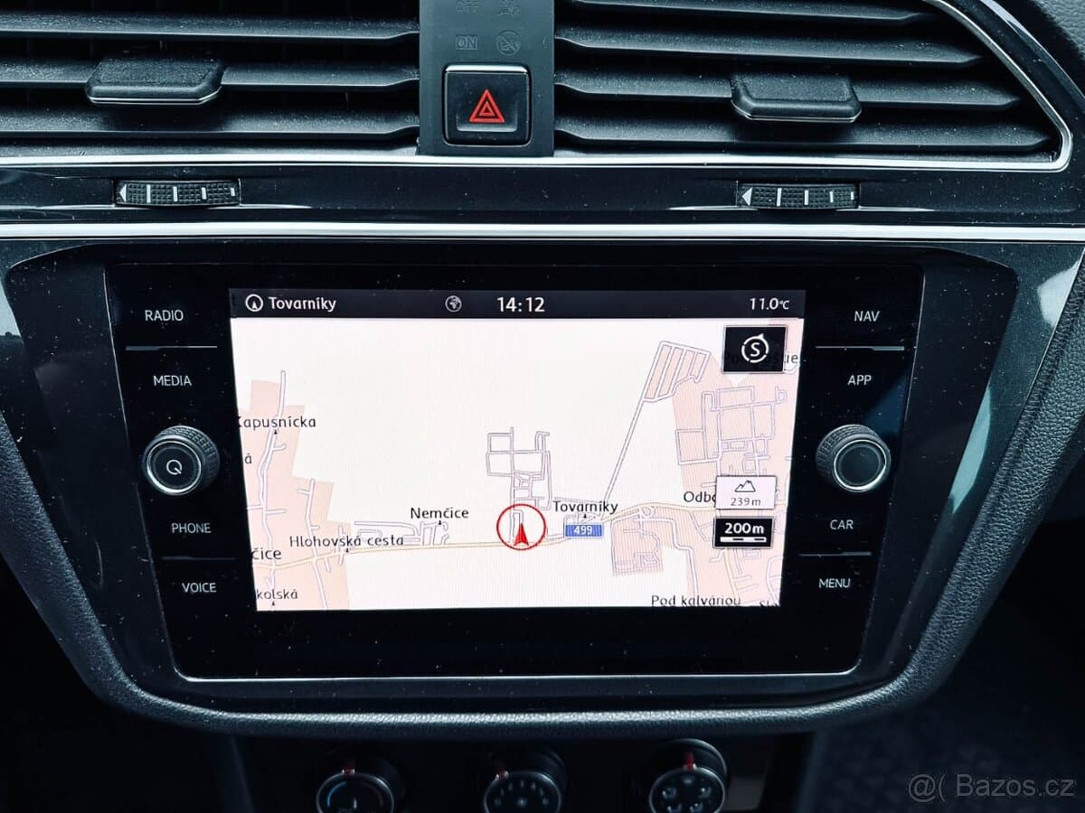 2017 Volkswagen TIGUAN - 16