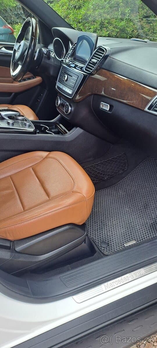 2016 Mercedes-Benz GL - 16