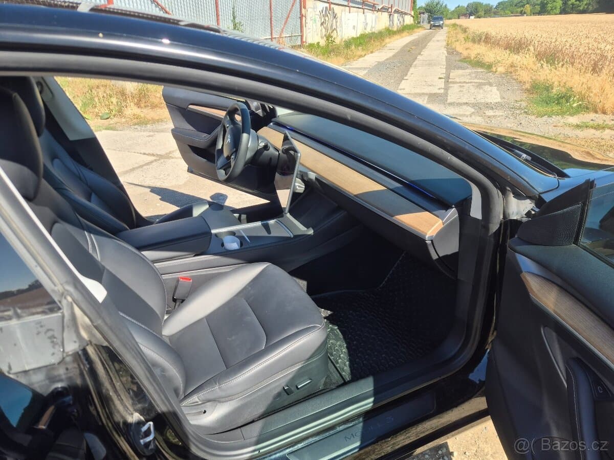2022 Tesla MODEL 3 - 16