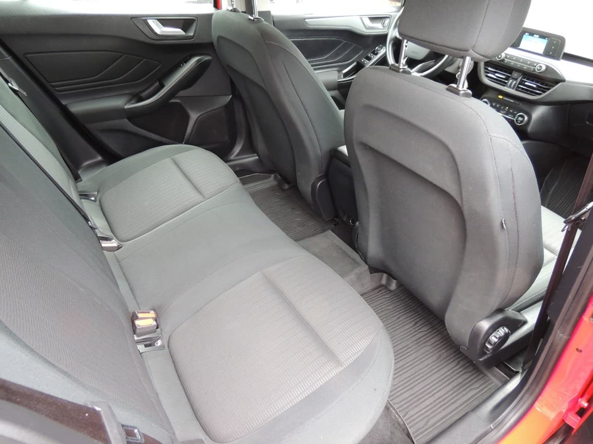 2019 Ford FOCUS - 16