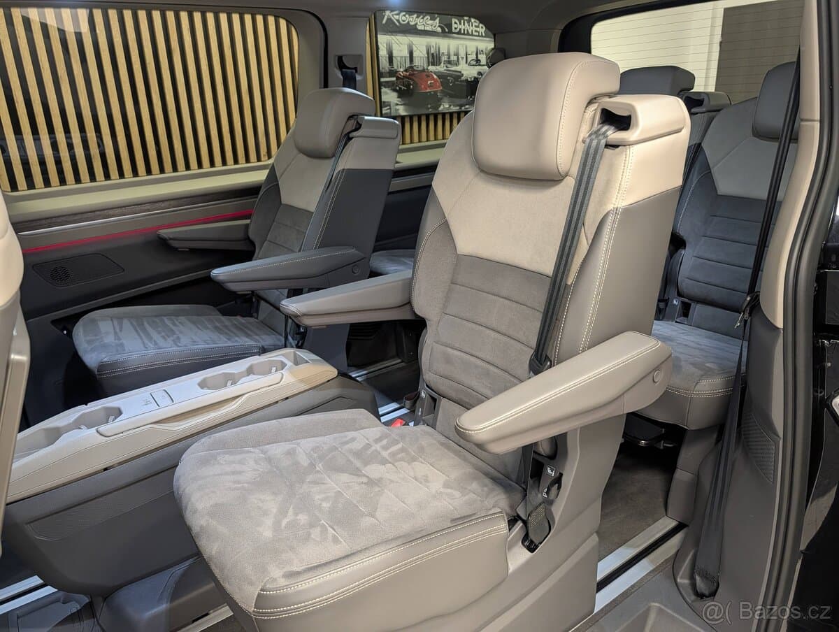 2025 Volkswagen MULTIVAN - 16