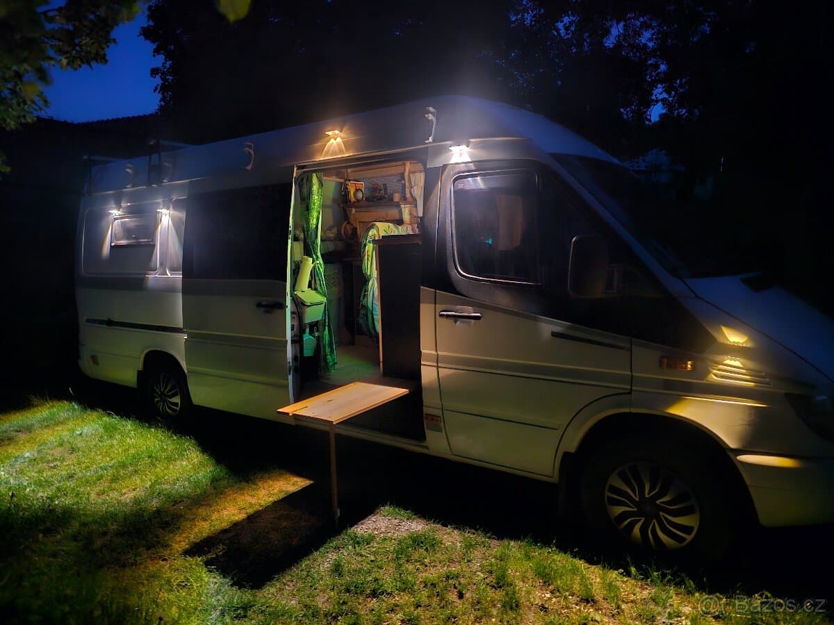 2005 Mercedes-Benz SPRINTER - 16