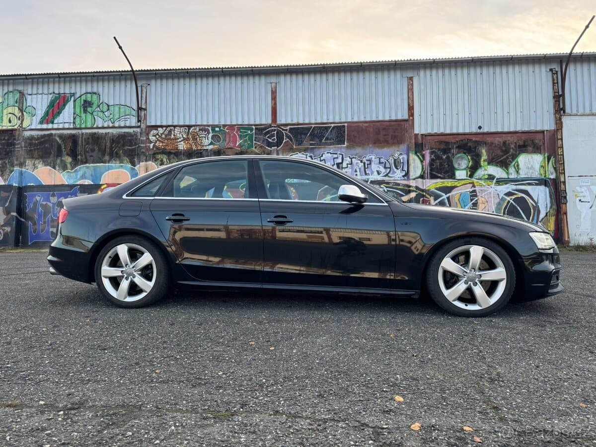 2013 Audi S4 - 16