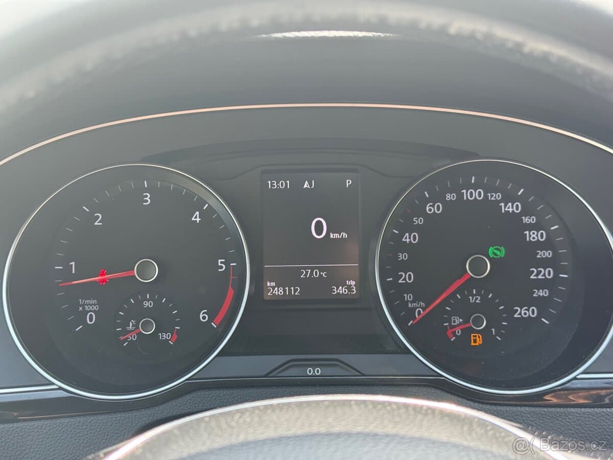 2018 Volkswagen PASSAT - 16