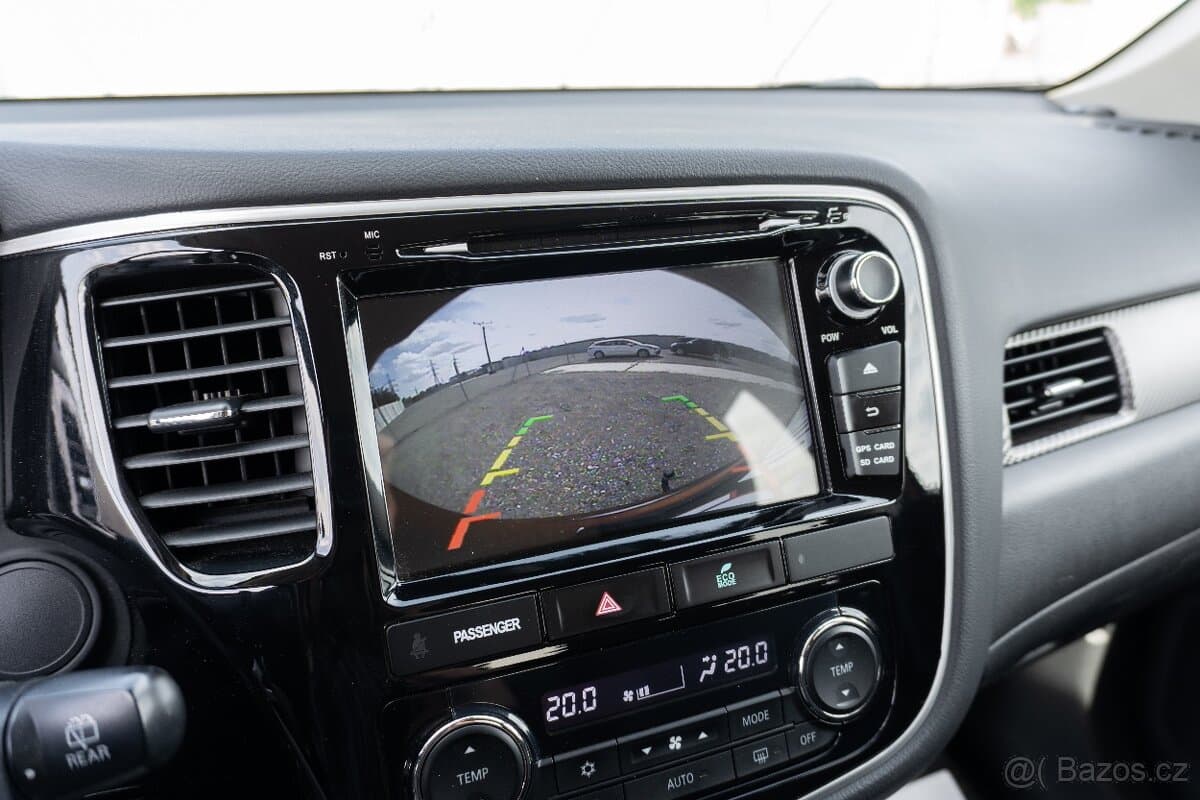 2013 Mitsubishi OUTLANDER - 16