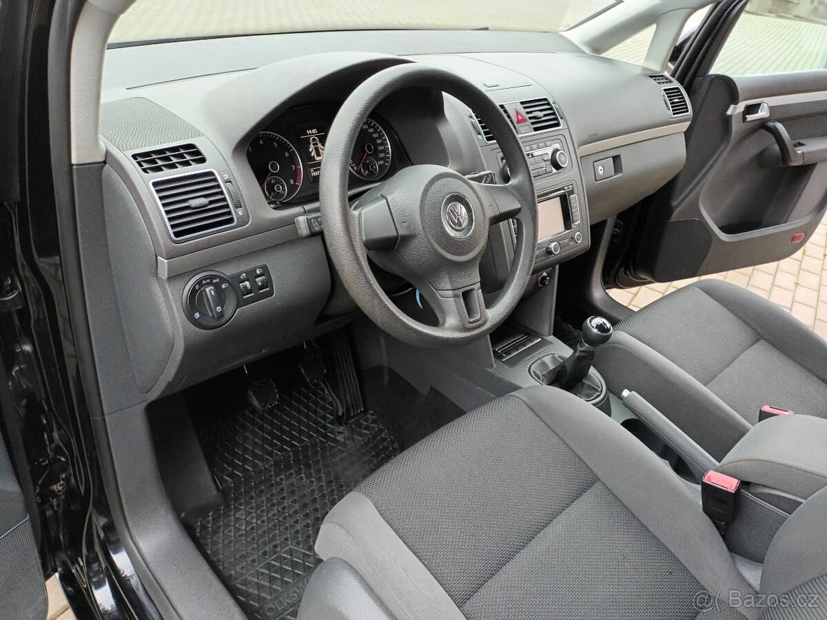 2011 Volkswagen TOURAN - 16