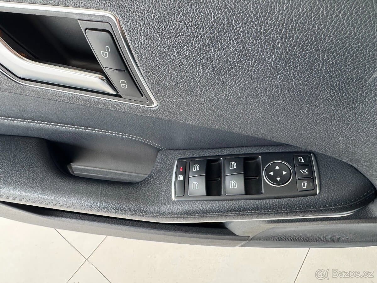 2015 Mercedes-Benz OSTATNÍ - 16