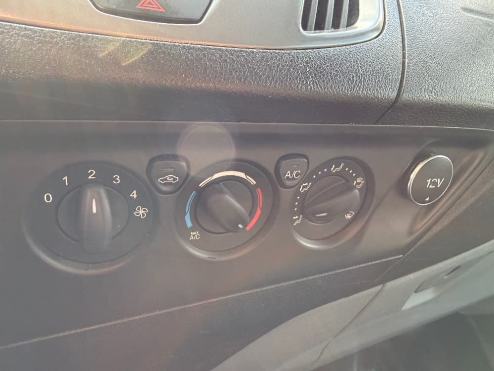 2014 Ford TRANSIT - 16