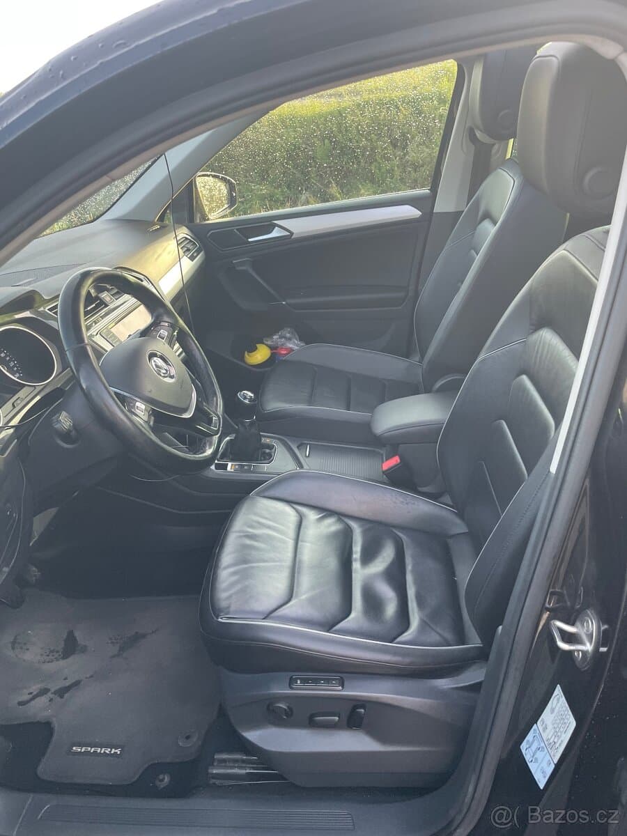 Volkswagen TIGUAN - 16