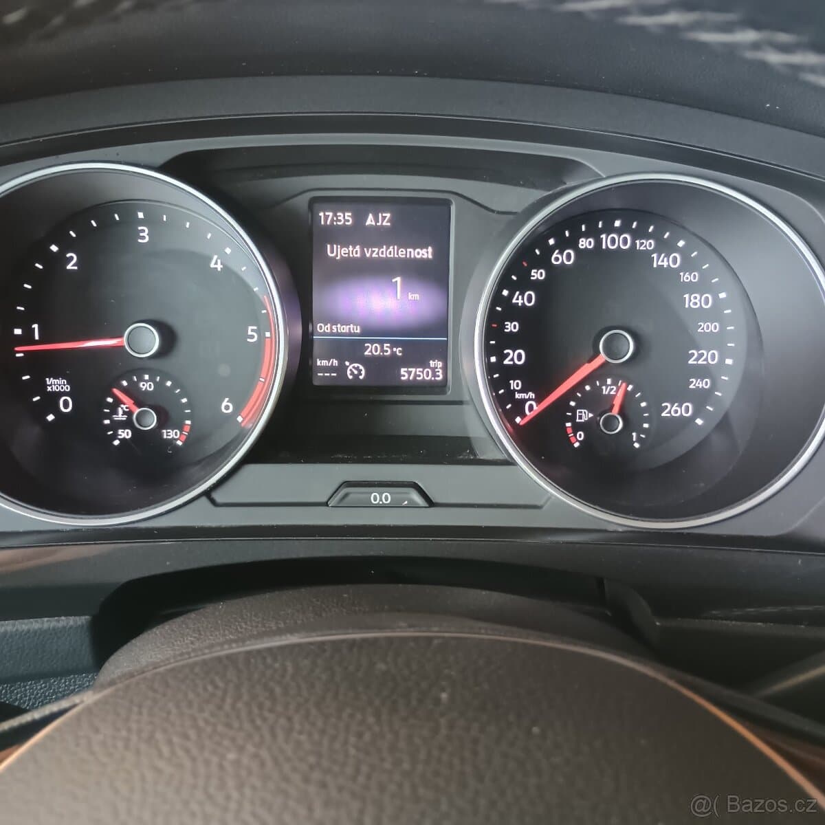 2017 Volkswagen TIGUAN - 16