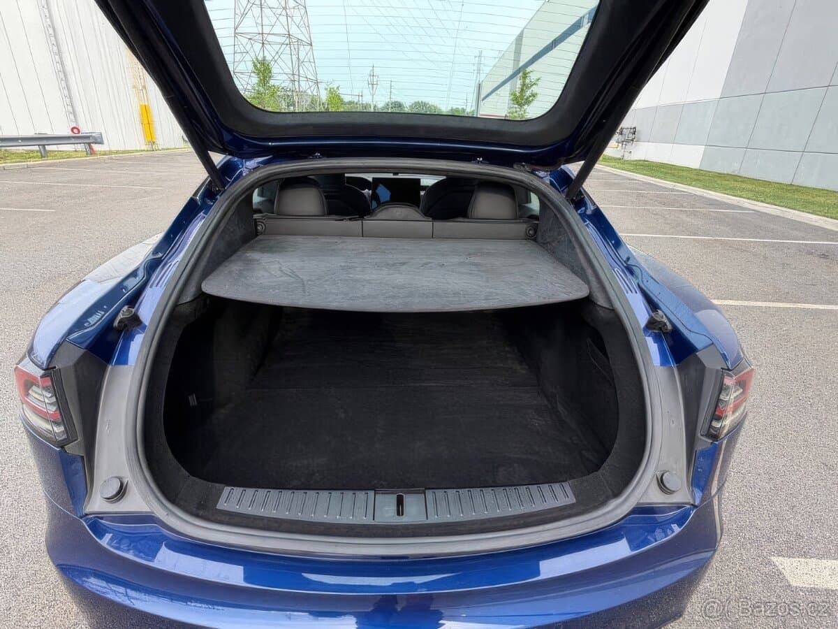2022 Tesla MODEL S - 16