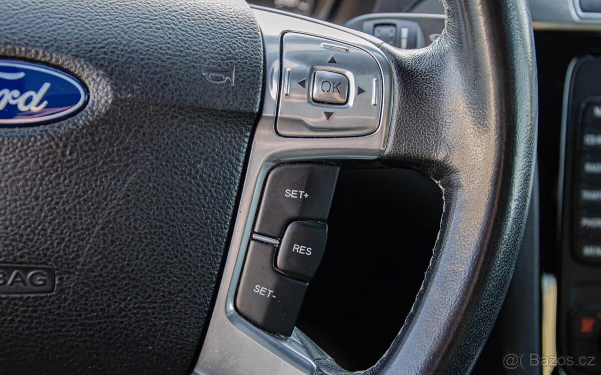 2012 Ford GALAXY - 16