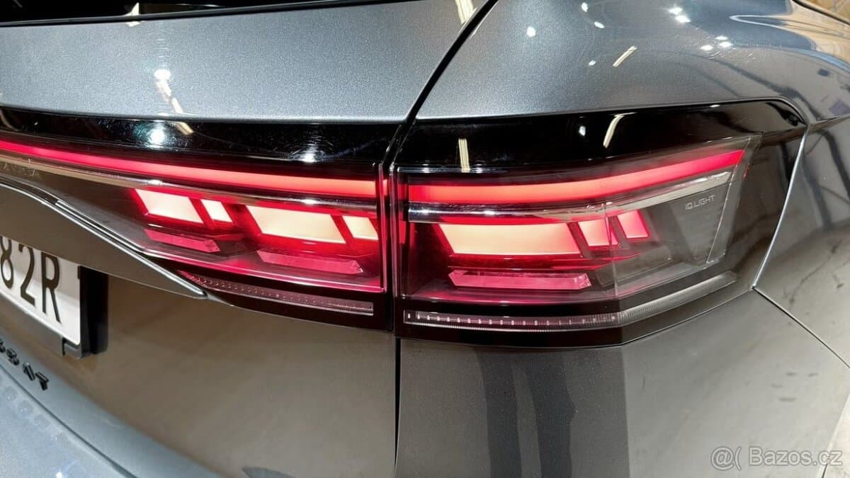 Volkswagen PASSAT - 16