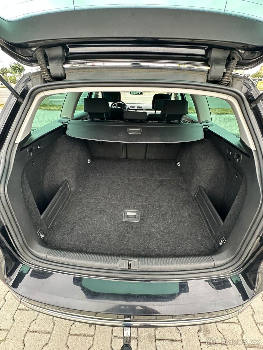 2013 Volkswagen PASSAT - 16
