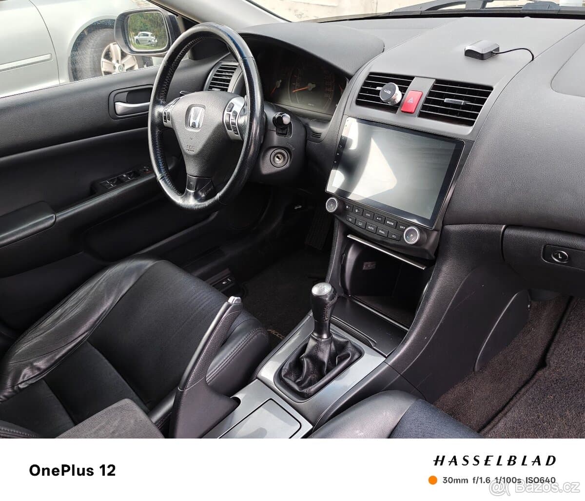 2004 Honda ACCORD - 16
