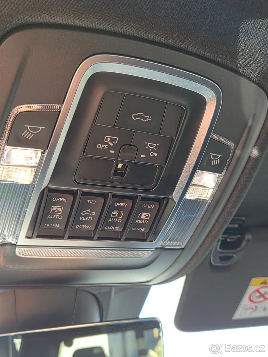 2022 RAM 1500 - 16