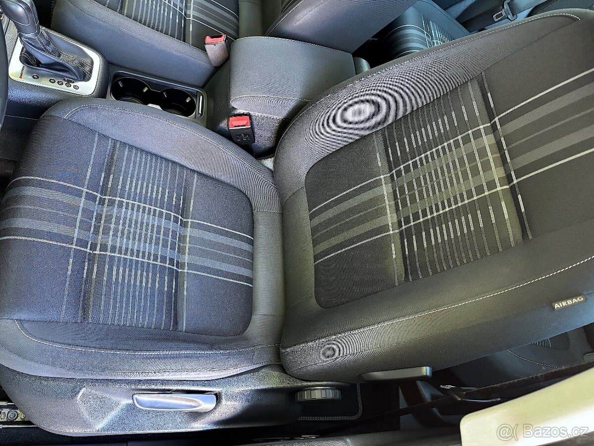 2015 Volkswagen TIGUAN - 16