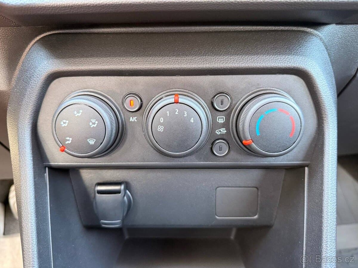 2021 Dacia SANDERO - 16