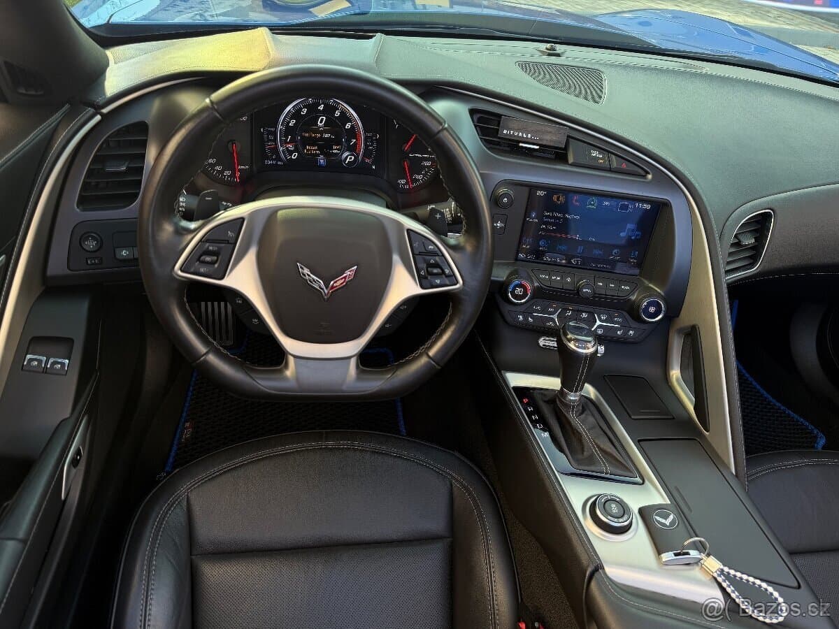 2019 Chevrolet CORVETTE - 16