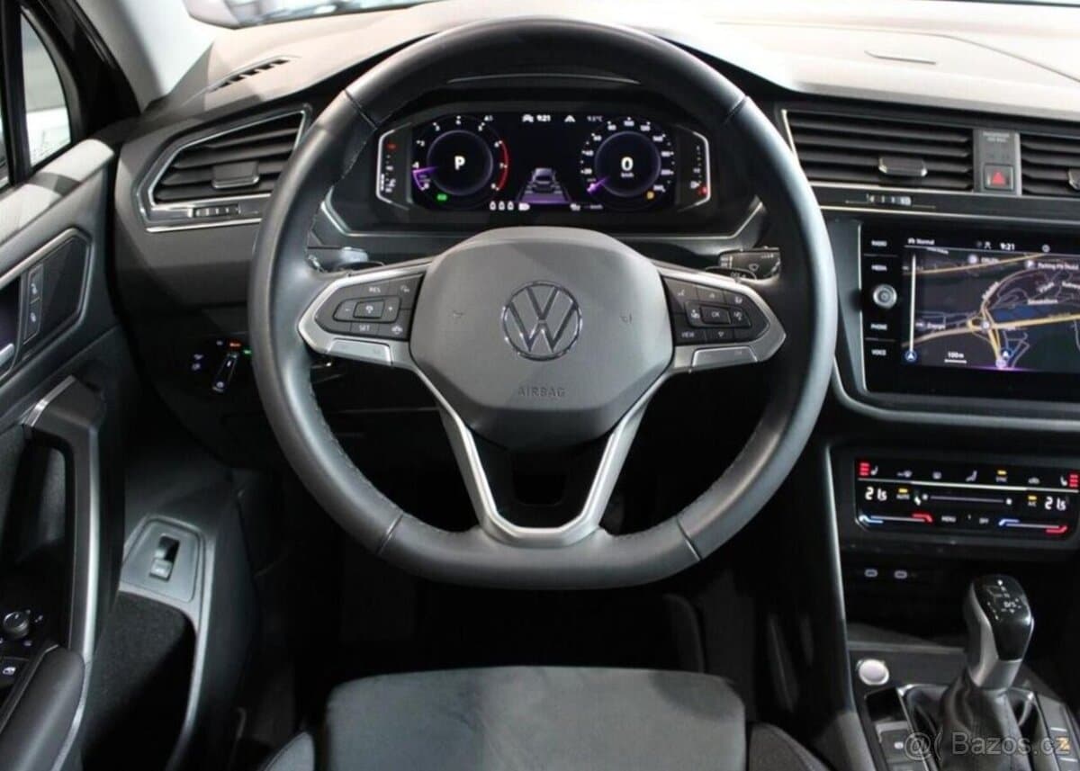 2023 Volkswagen TIGUAN - 16