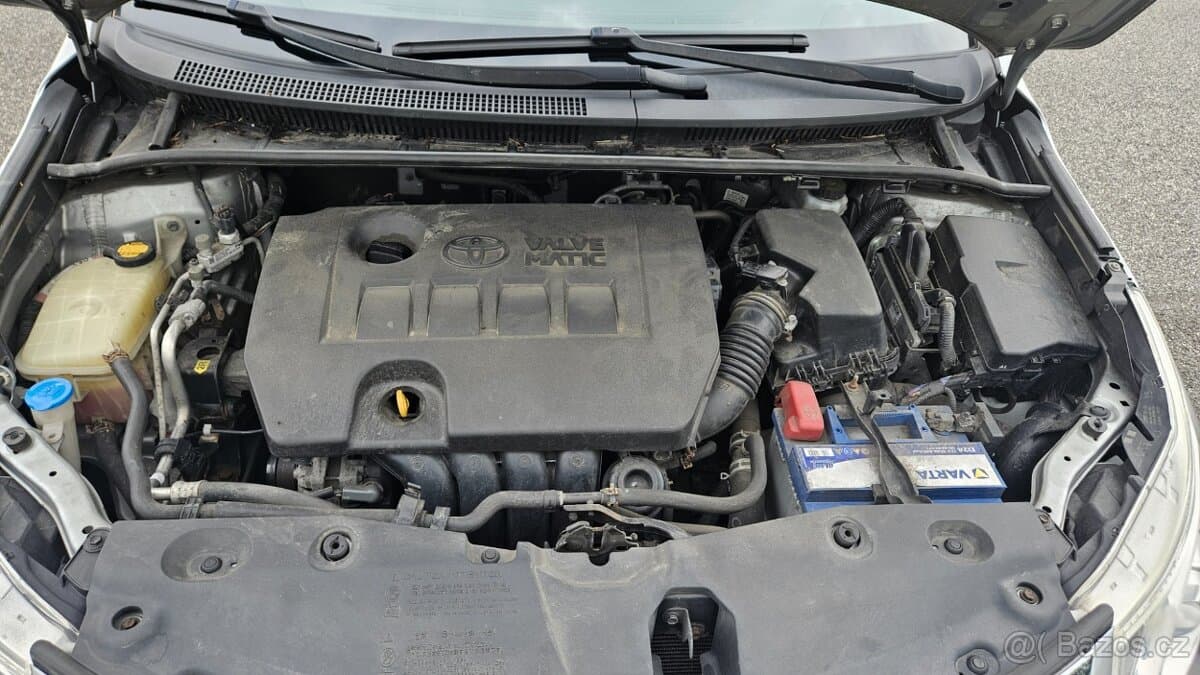 2013 Toyota AVENSIS - 16