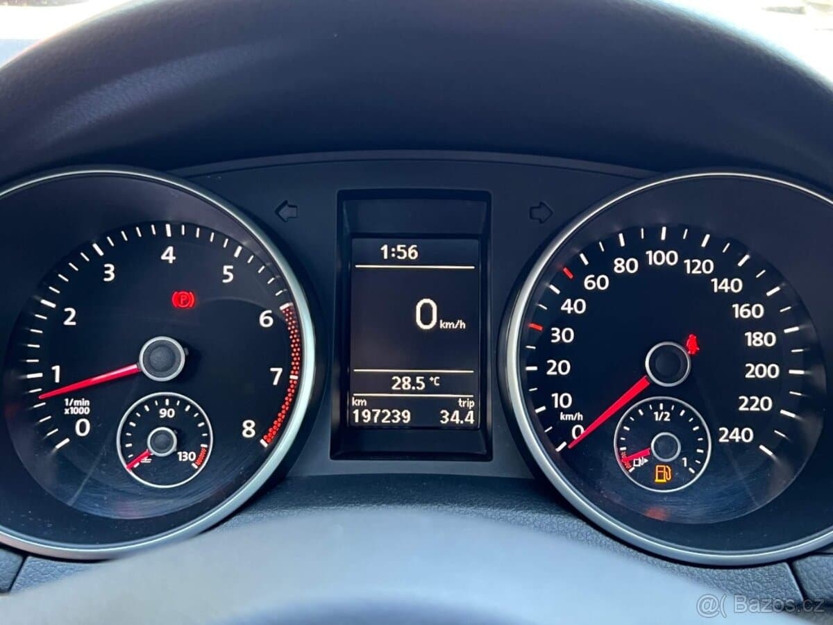 2012 Volkswagen GOLF - 16