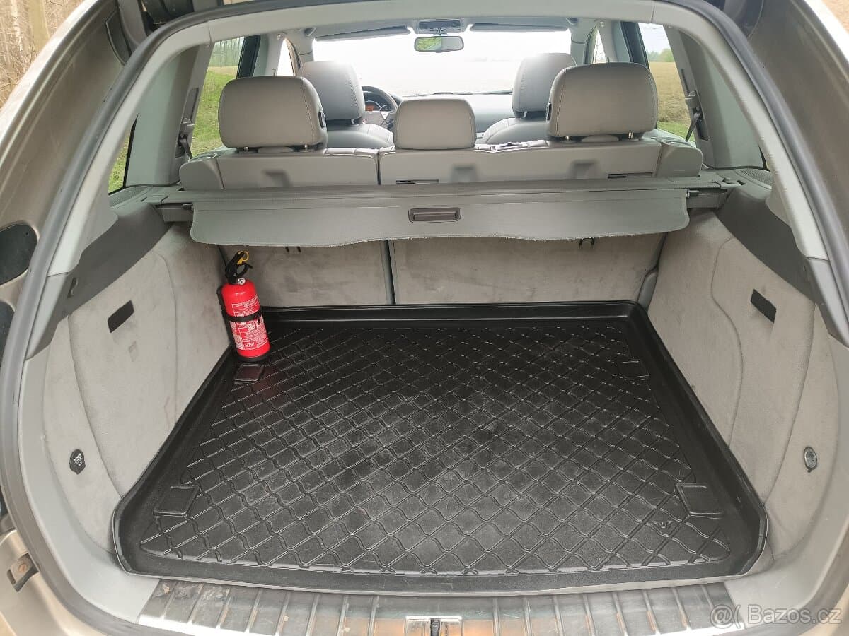 2004 Porsche CAYENNE - 16
