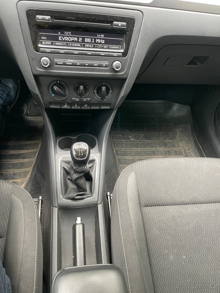 2015 Škoda RAPID - 16