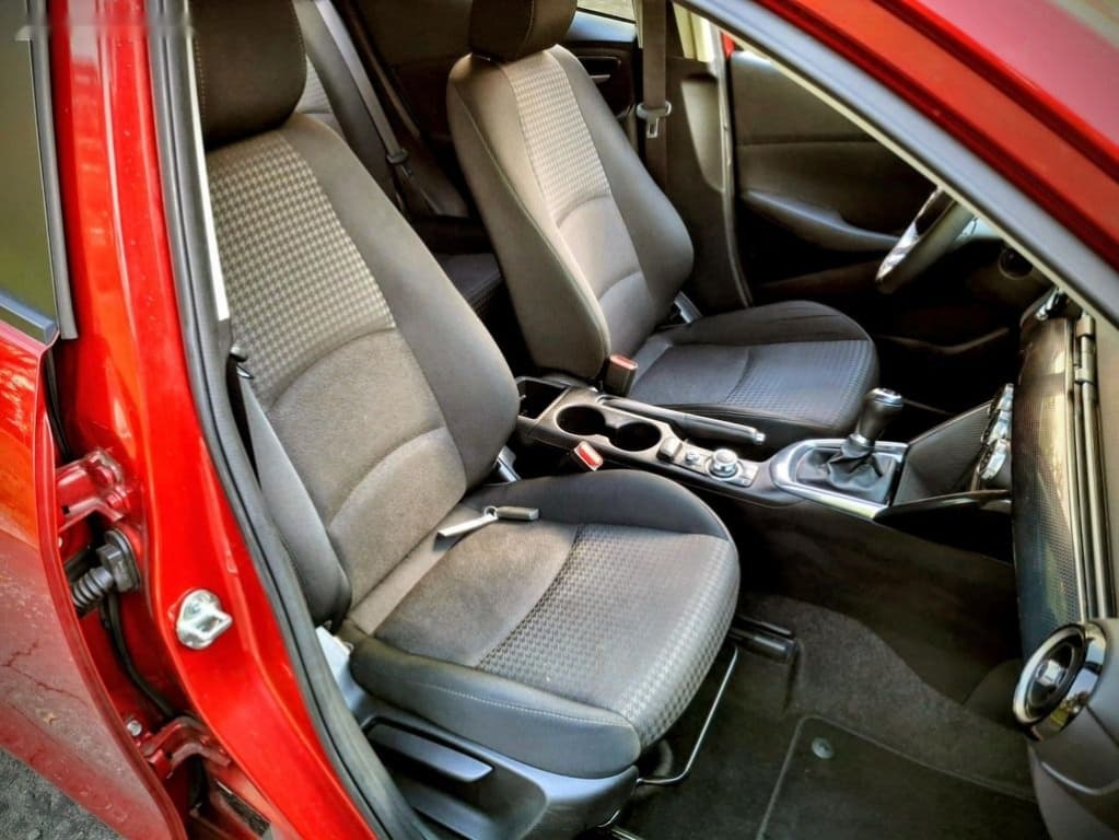 2018 Mazda 2 - 16