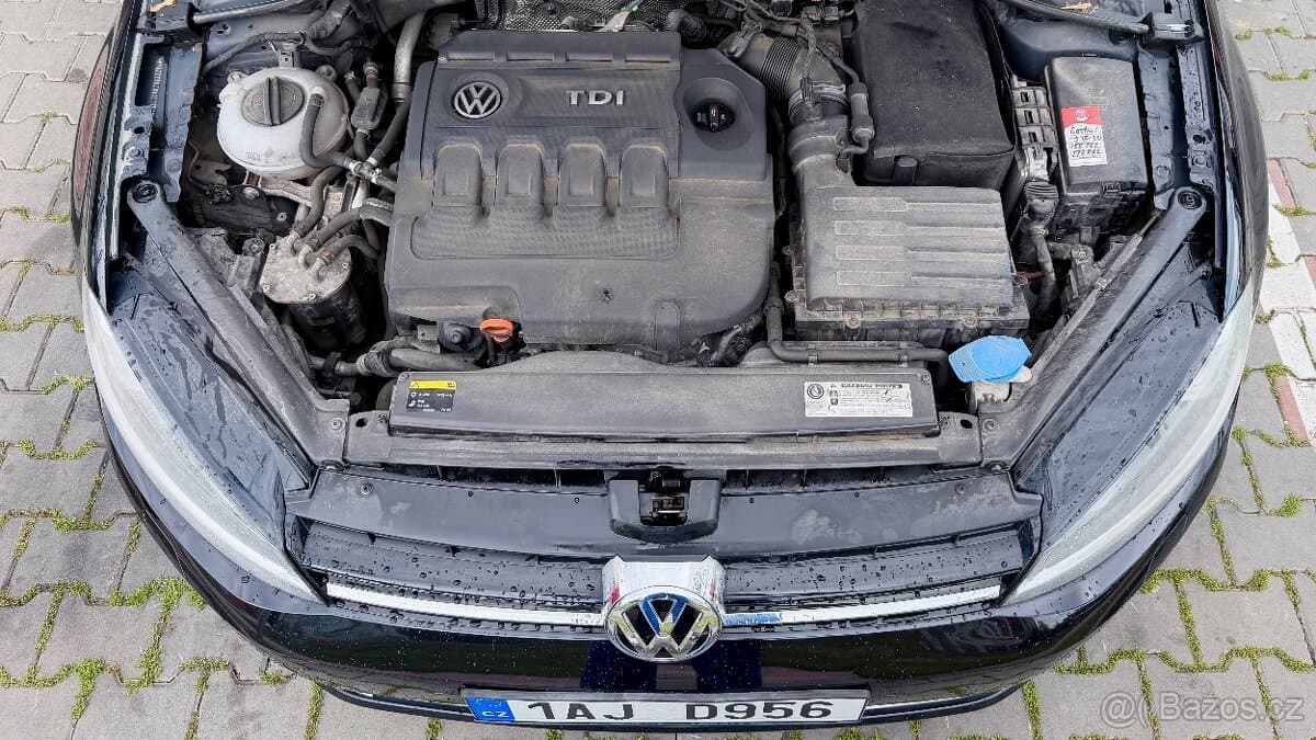 2012 Volkswagen GOLF - 16