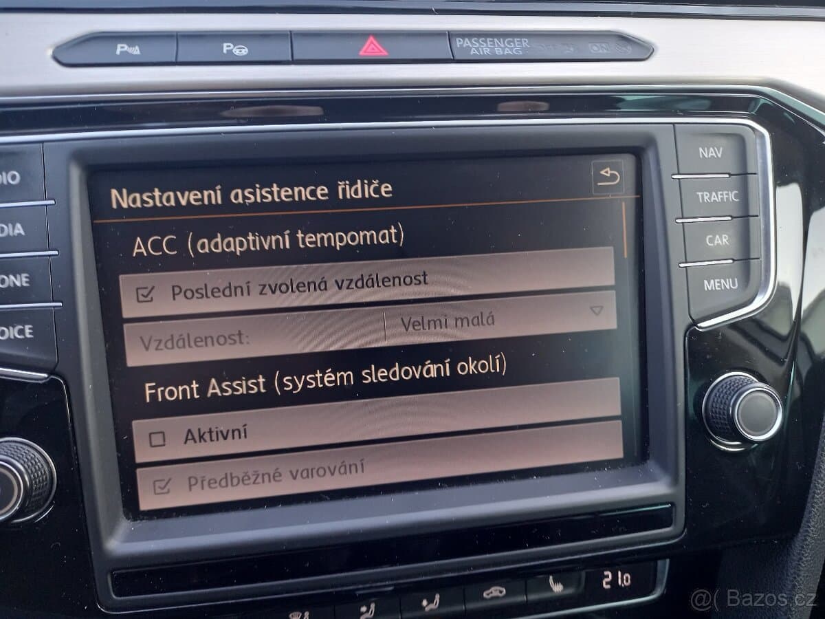 2015 Volkswagen PASSAT - 16