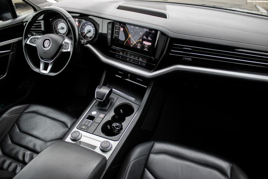 2020 Volkswagen TOUAREG - 16