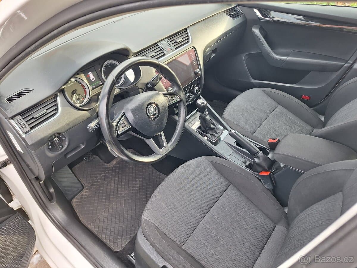 2017 Škoda OCTAVIA - 16