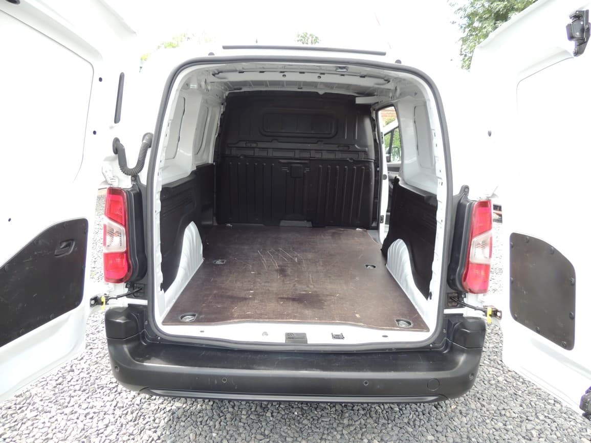 2023 Fiat DOBLO - 16