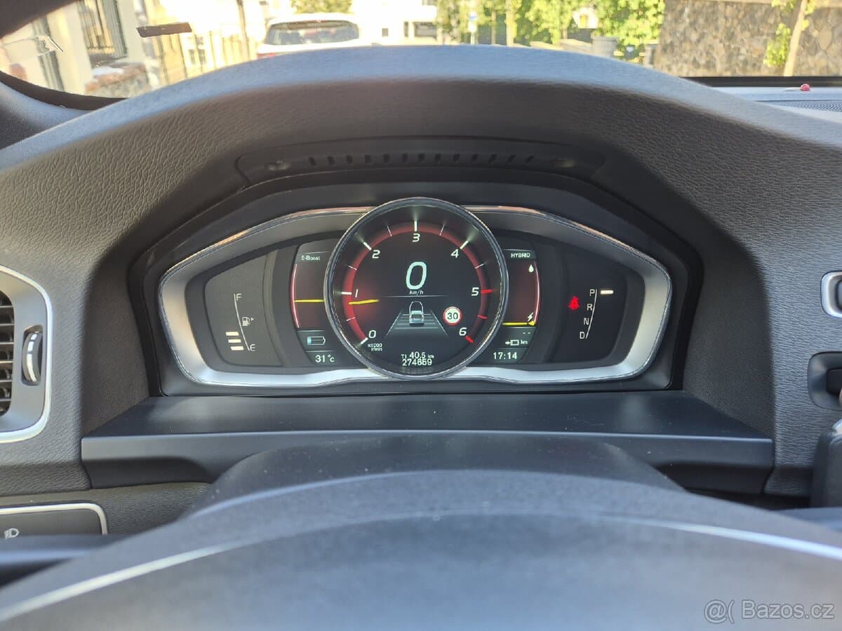 2014 Volvo V60 - 16