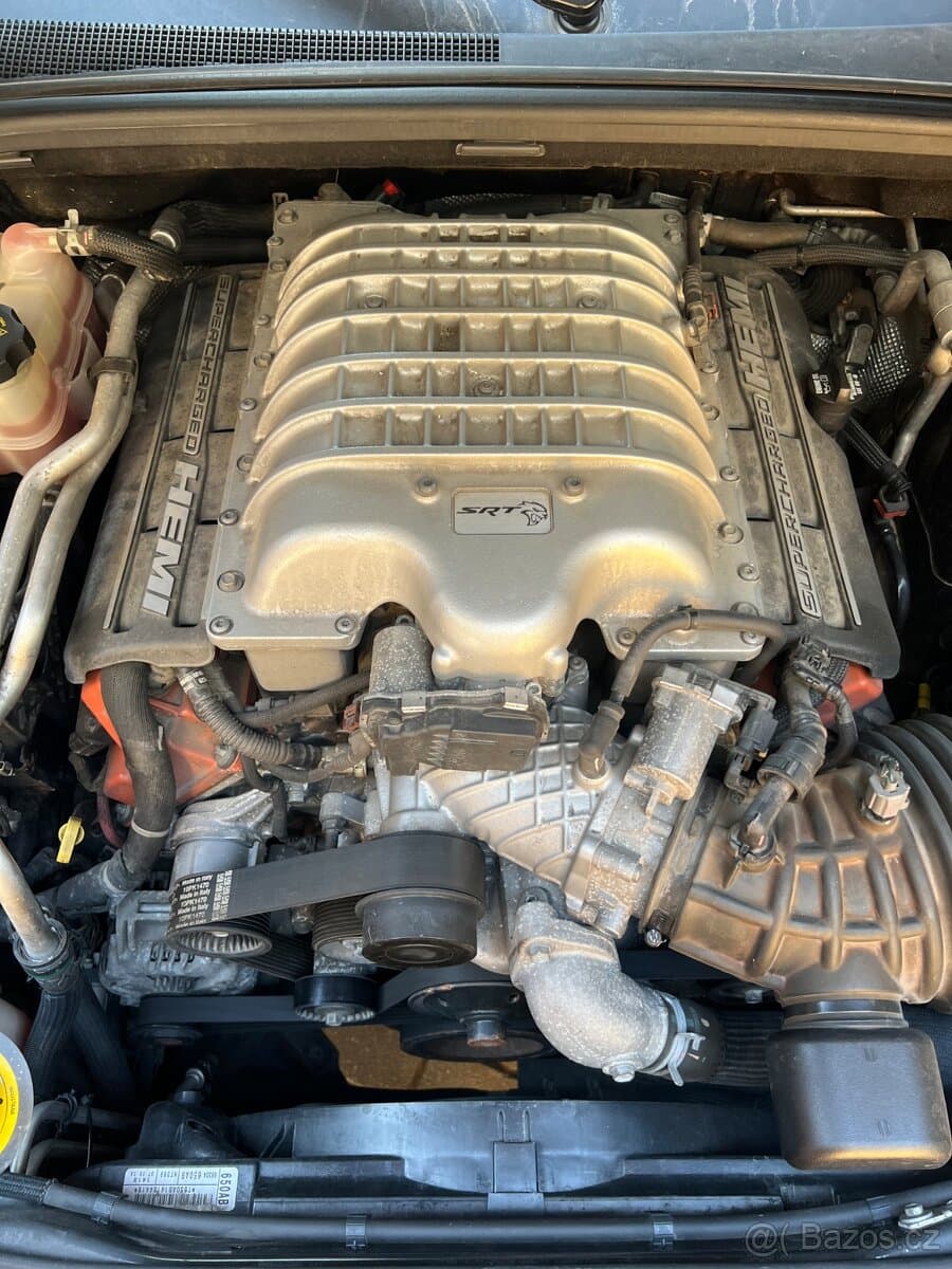 2018 Jeep CHEROKEE - 16