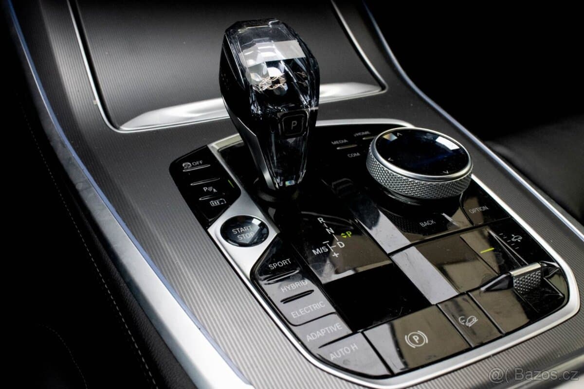 2020 BMW X5 - 16