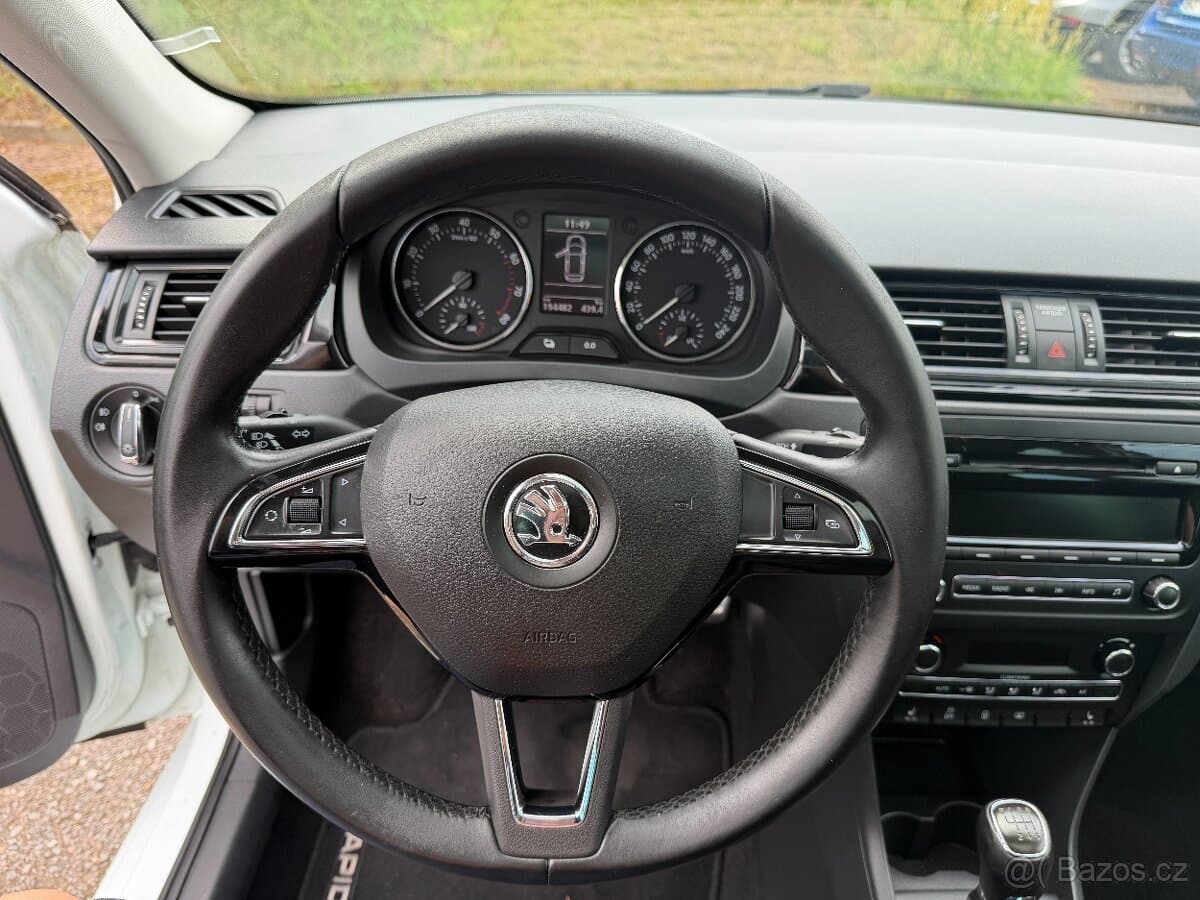2015 Škoda RAPID - 16