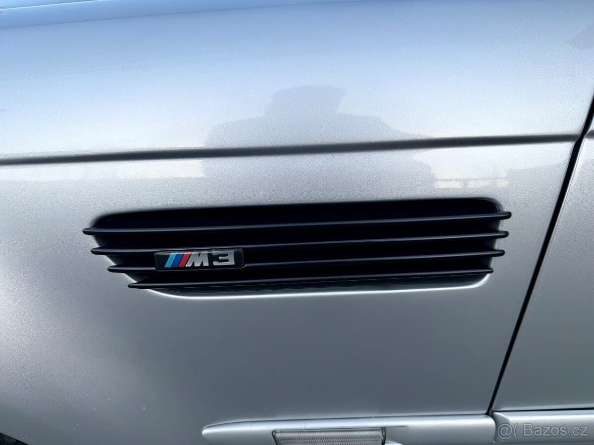2002 BMW M3 - 16
