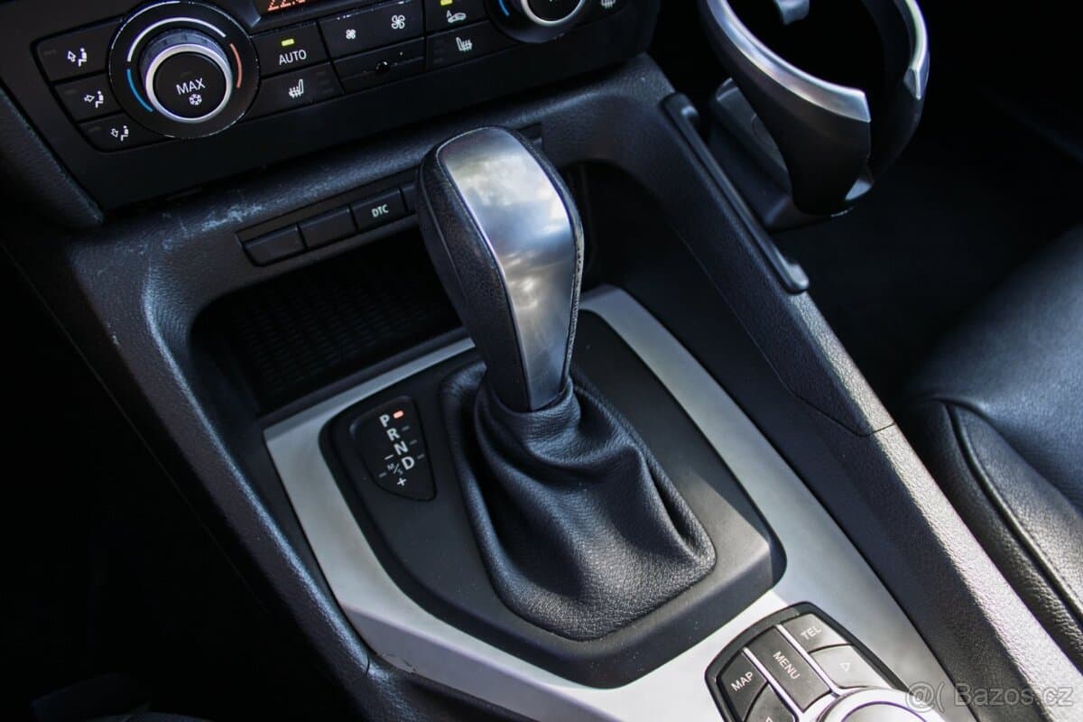 2010 BMW X1 - 16
