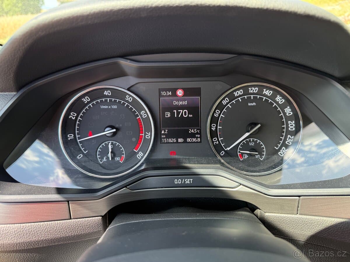2016 Škoda SUPERB - 16