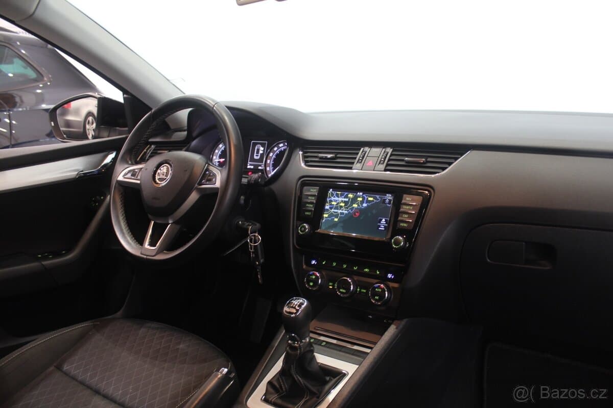2015 Škoda OCTAVIA - 16