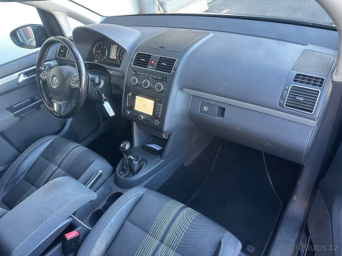 2012 Volkswagen TOURAN - 16