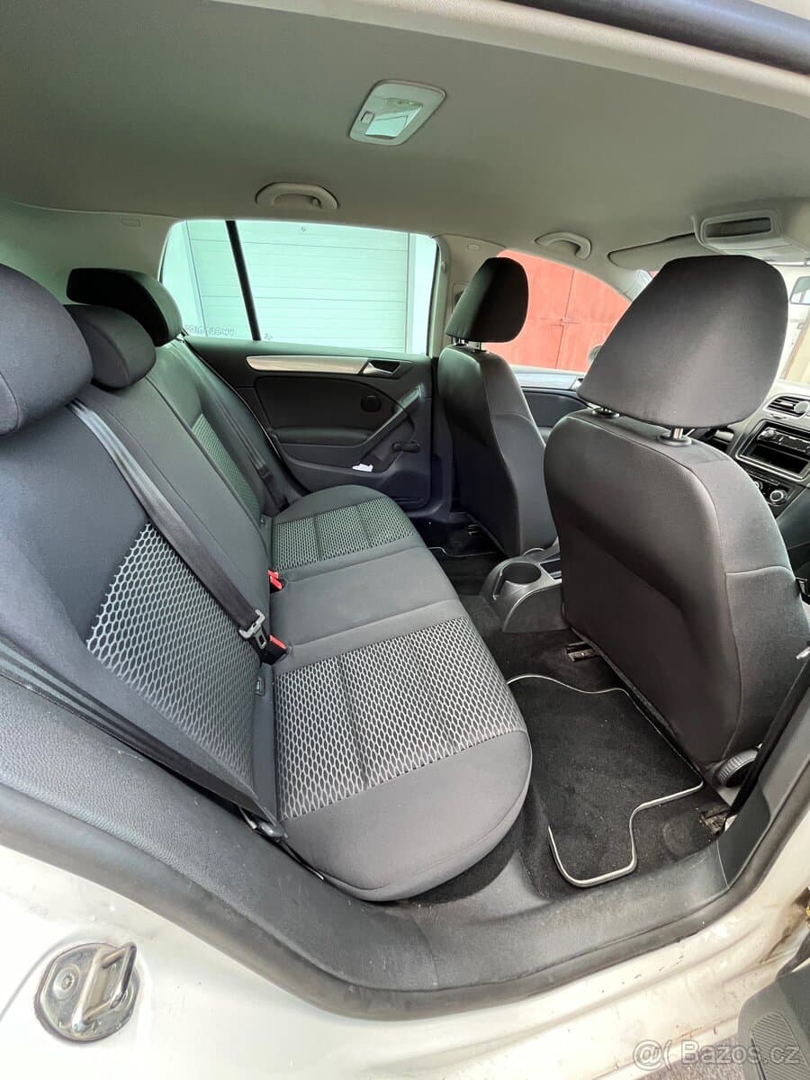 2009 Volkswagen GOLF - 16