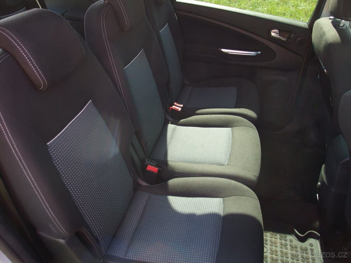 2010 Ford GALAXY - 16