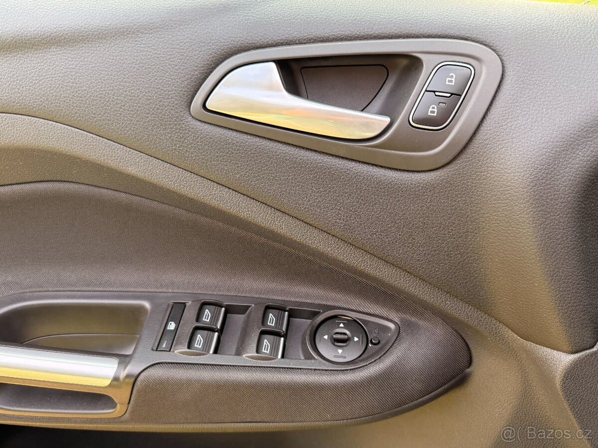 2017 Ford C-MAX - 16