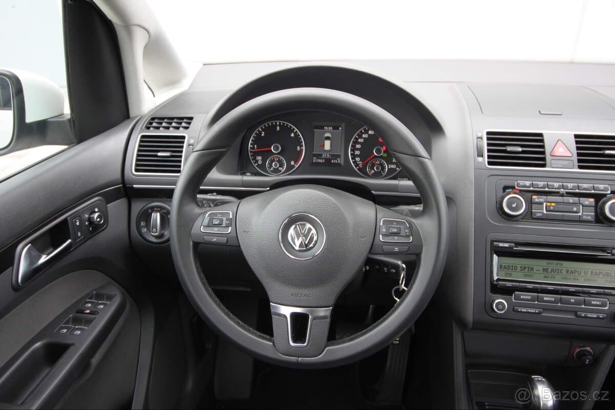 2010 Volkswagen TOURAN - 16