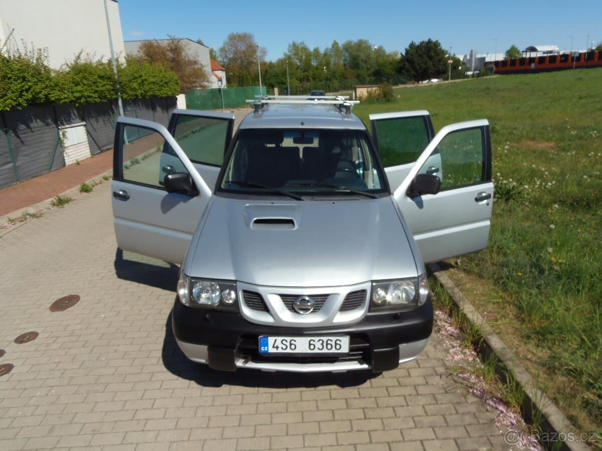 2004 Nissan OSTATNÍ - 16