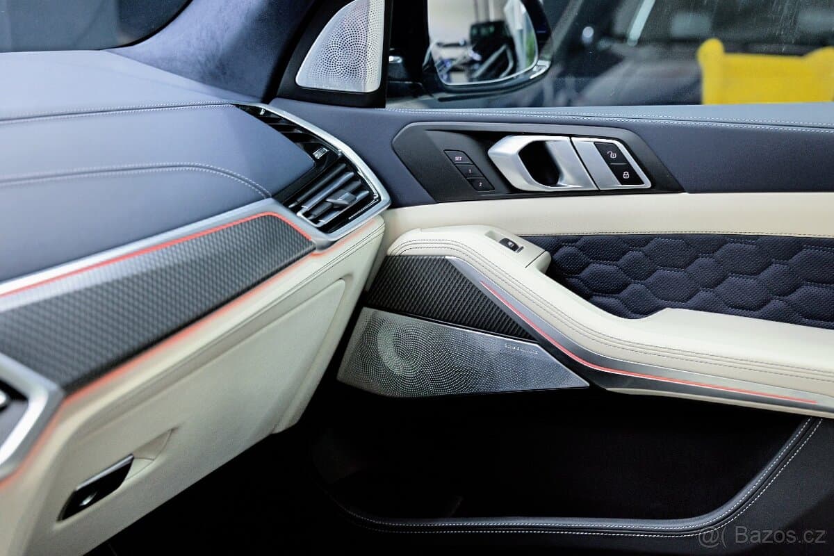 2022 BMW X5 - 16